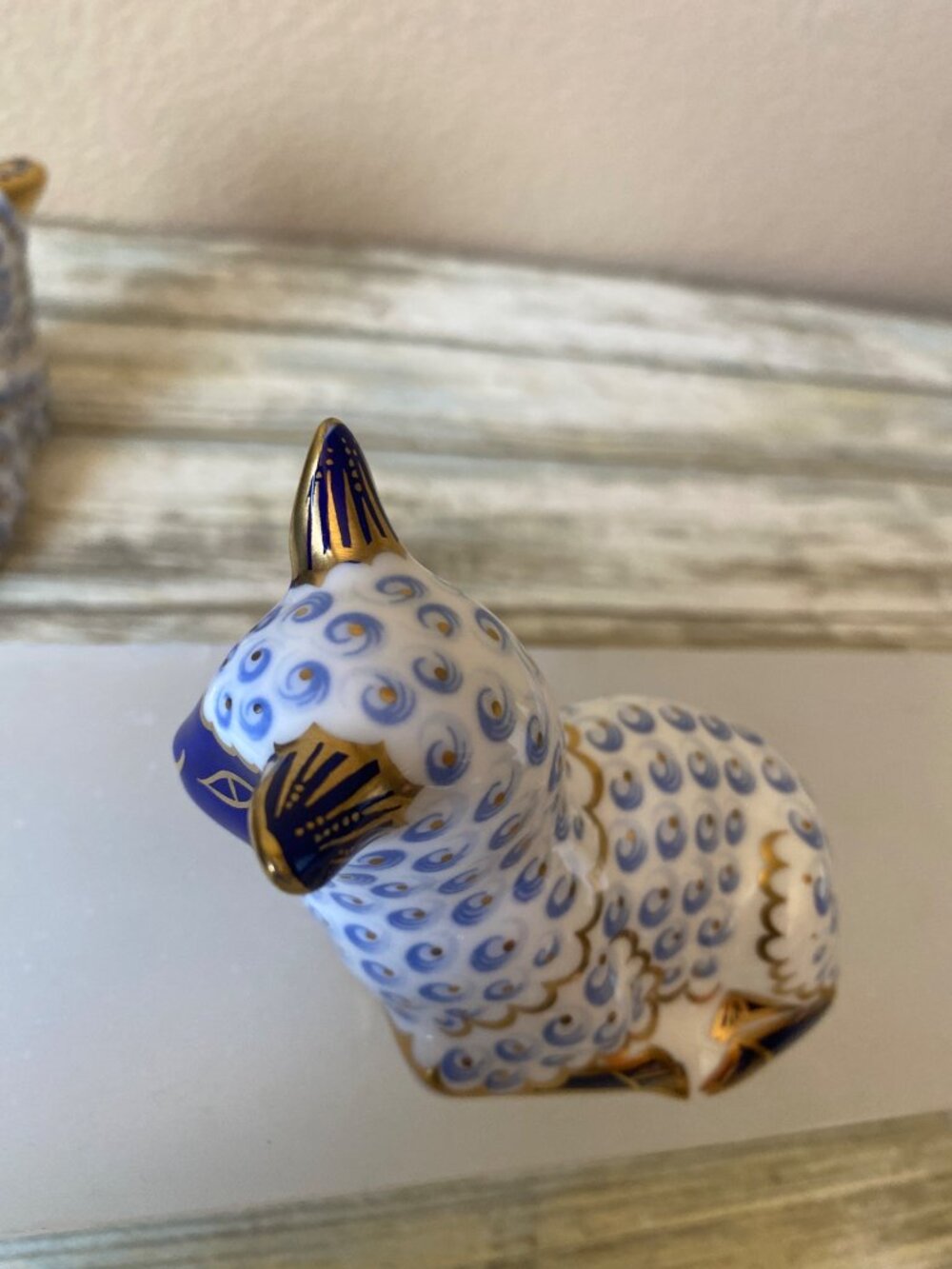 Set of 2 1994 Royal Crown Derby Imari Ram and Lamb Paperweights w/Gold Stopper - Picture 12 of 15